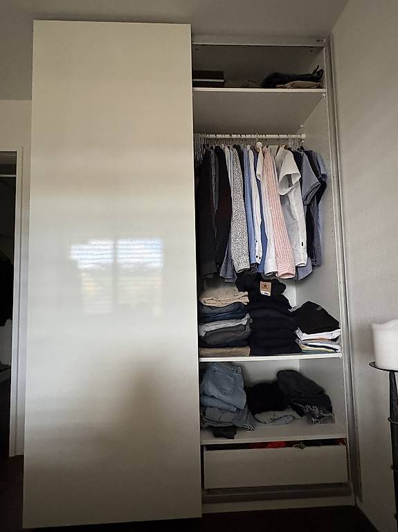 IKEA PAX Kleiderschrank weiss, Schiebetüren, 150 x 60 x 236 im Kanton Bern