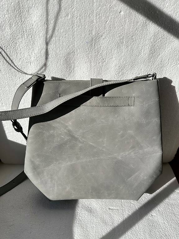 Freitag Tasche R124 Bird - edles mattes Grau - neu im Kanton