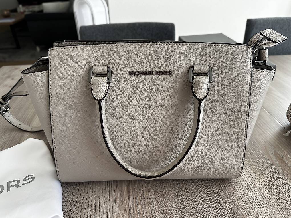Handbag Michael Kors Handtasche Grau Silber Michael Kors Carmen
