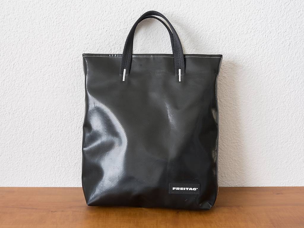 Freitag F202 Leland Tasche ALL BLACK Schwarz im Kanton Zürich