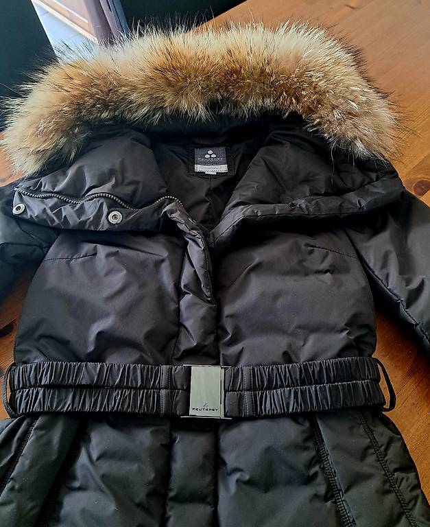 Peuterey Pelz Jacke Grau PEUTEREY DAMEN DAUNENJACKE MIT PELZ IT44