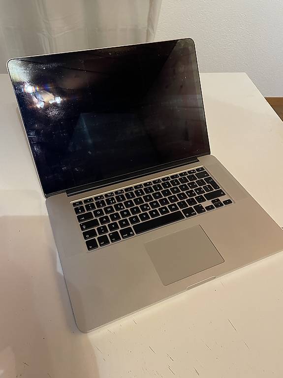 Apple MacBook Pro Retina 15