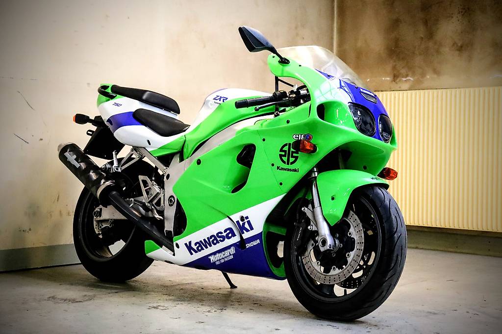 KAWASAKI Ninja ZX-7R Canton Berne - tutti.ch
