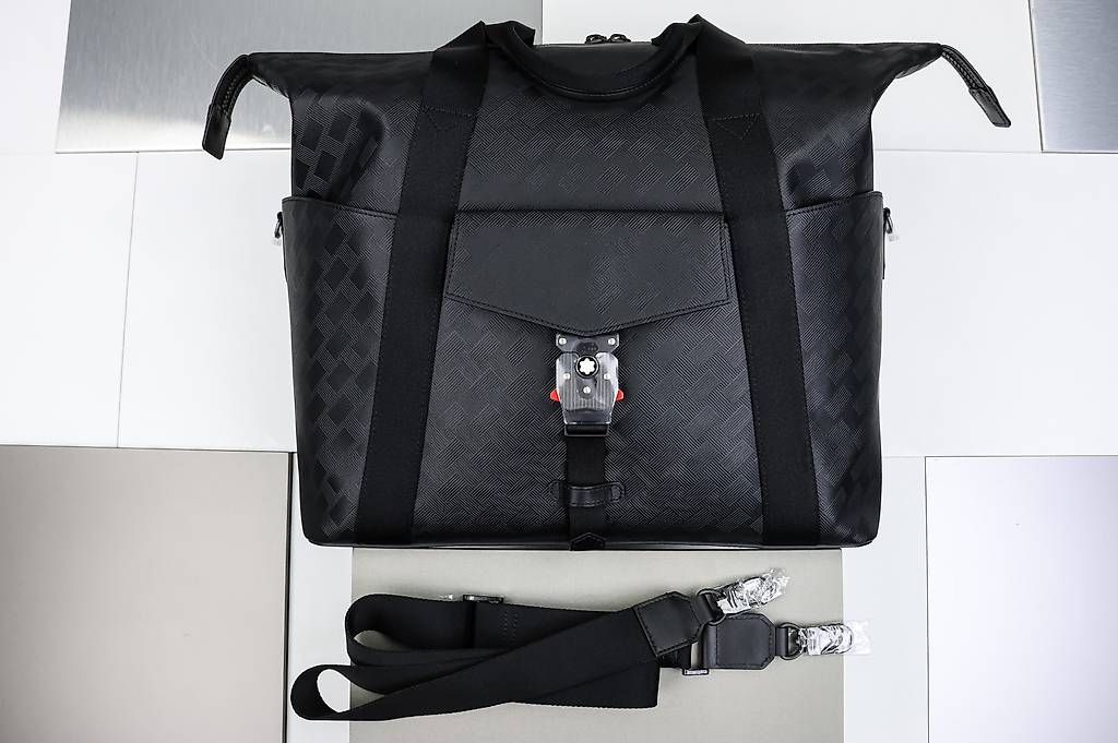 NEU Montblanc Extreme Duffle Bag Tasche Weekender im Kanton - Main Image