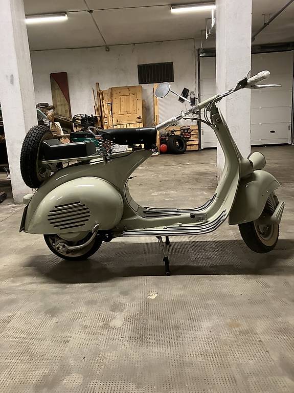 Vespa Faro Basso Vm2t Cantone Grigioni