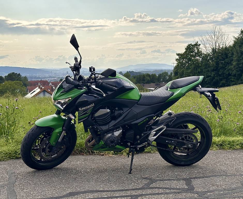 Kawasaki Z800 ABS (Grün/Schwarz) im Kanton Zürich - tutti.ch