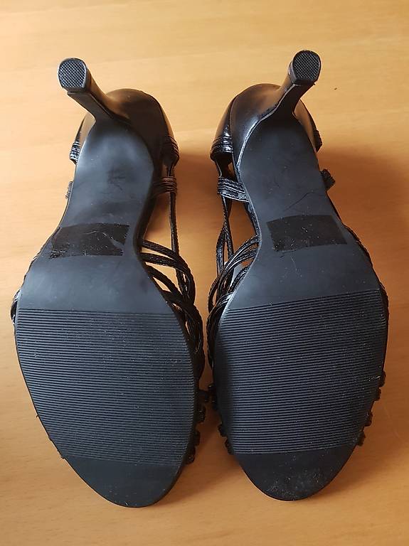 Schwarze Sandalen Im Kanton Z Rich Tutti Ch