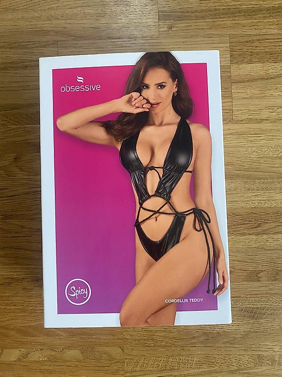 Sexy Dessous-Set im Wetlook-Design im Kanton Basel-Landschaft