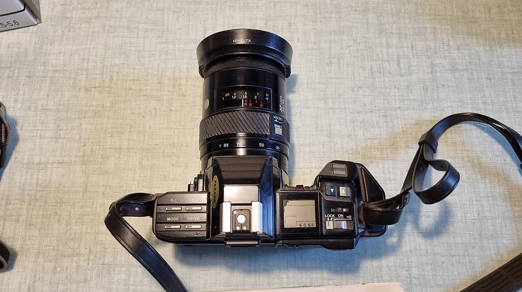 Ensemble Photo Minolta 7000 Argentique + Zoom 28-85 + Flash 2800 AF - Occasion