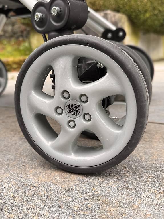 Porsche Kinderwagen, Tragetasche und Sitz von Teutonia im Kanton Zrich -  tutti.ch