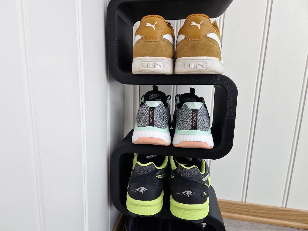 Schuhregal / Wandregal im Kanton Thurgau