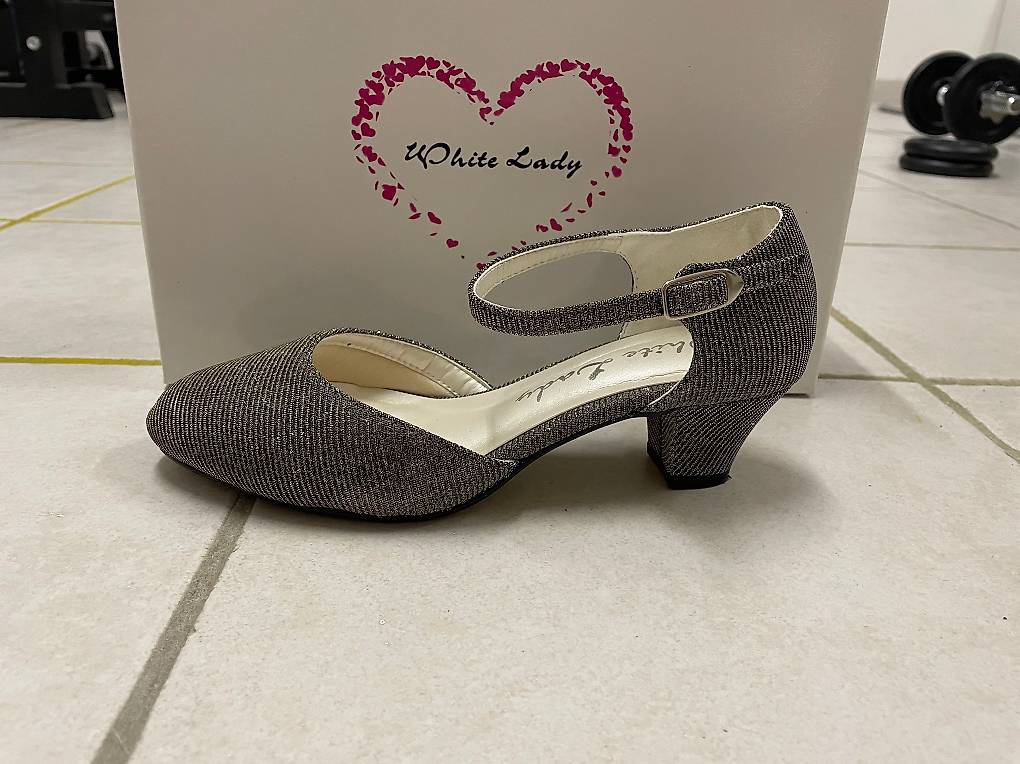 Salvatore Ferragamo｜SLIPPERS (GIRBY 021206 757630) NIB Salvatore Ferragamo Gancini Groovy Pool Slides Slippers