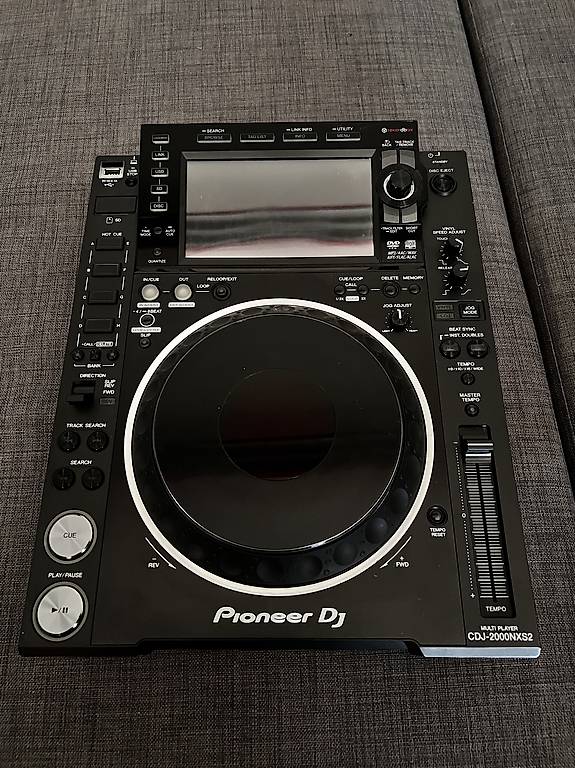 Pioneer DJ CDJ 2000 NXS 2 inkl Djm 900 nexus 2 mischpult im Kanton