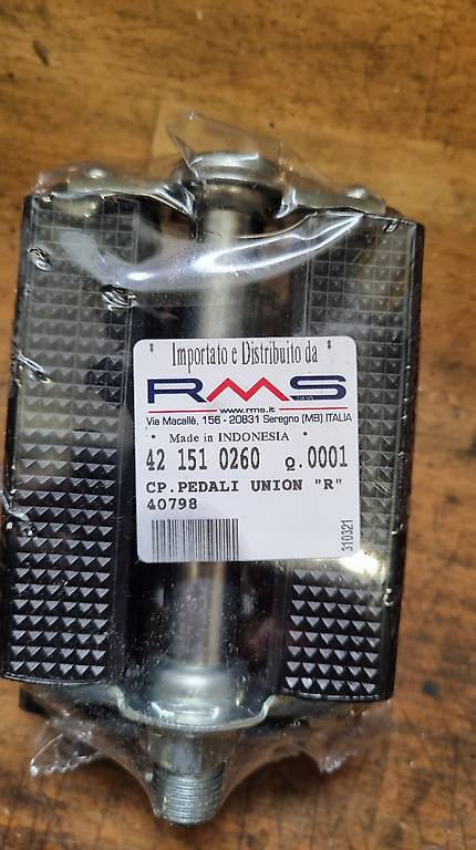 ROLAND GR 33 SYNTH PEDALIERA MIDI PER CHITARRA - #7559478 - Su