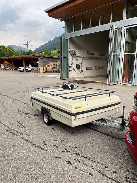 Zeltklappanhänger Camplet 400 GT Canton Berne