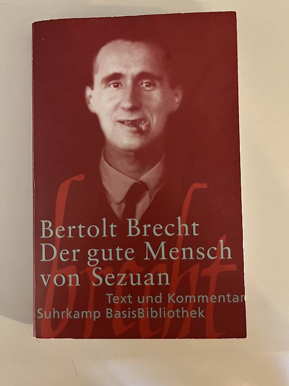 Der Gute Mensch Von Sezuan Szene 5 Analyse Der Gute Mensch von Sezuan im Kanton Luzern - tutti.ch