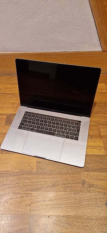 Apple MacBook Pro 15