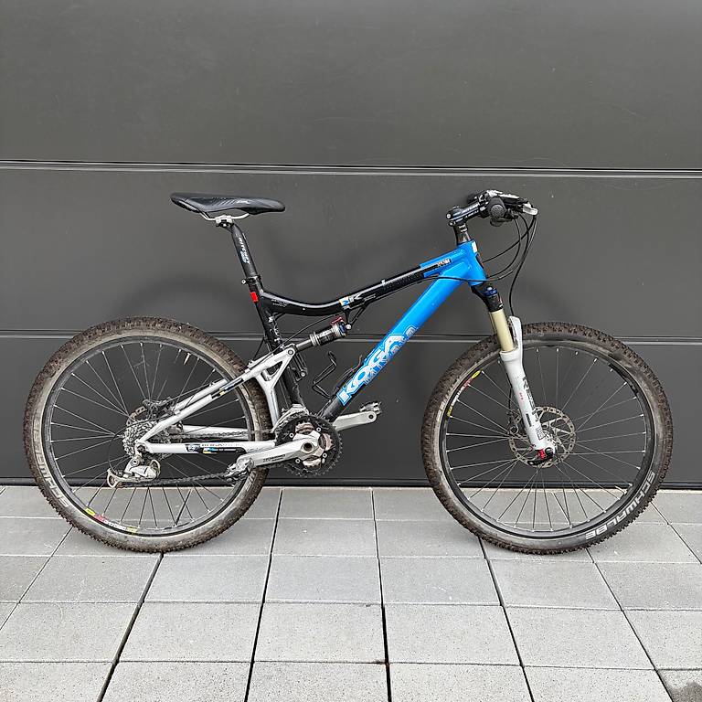Kona Kikapu Fully MTB Fox 26
