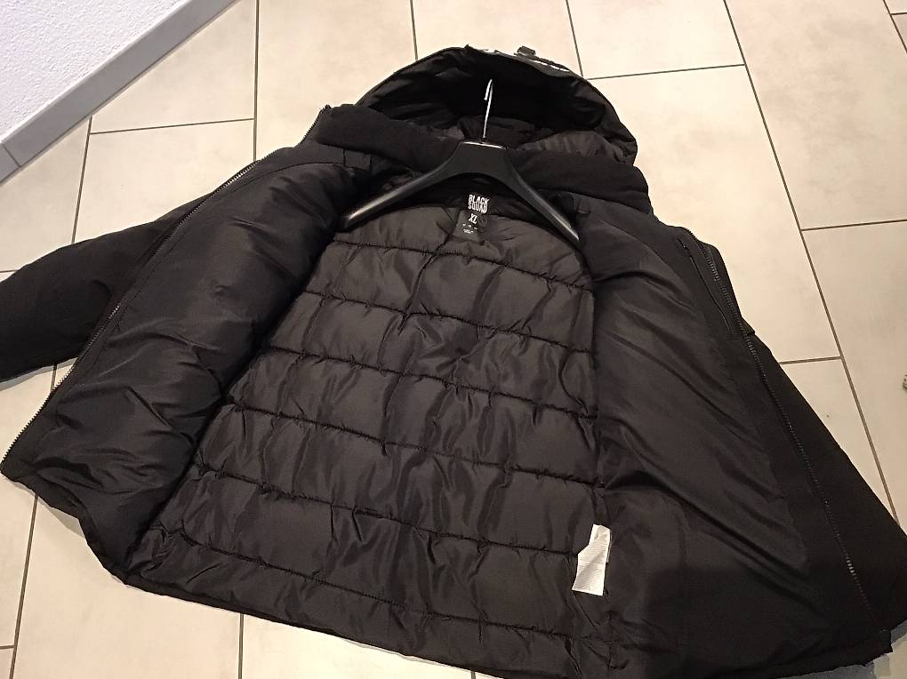 Winterjacke Black Squad XL Canton Soleure