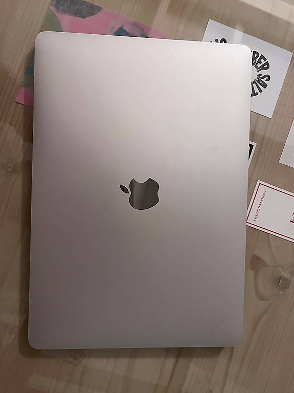Apple MacBook Air silver im Kanton Genf - tutti.ch
