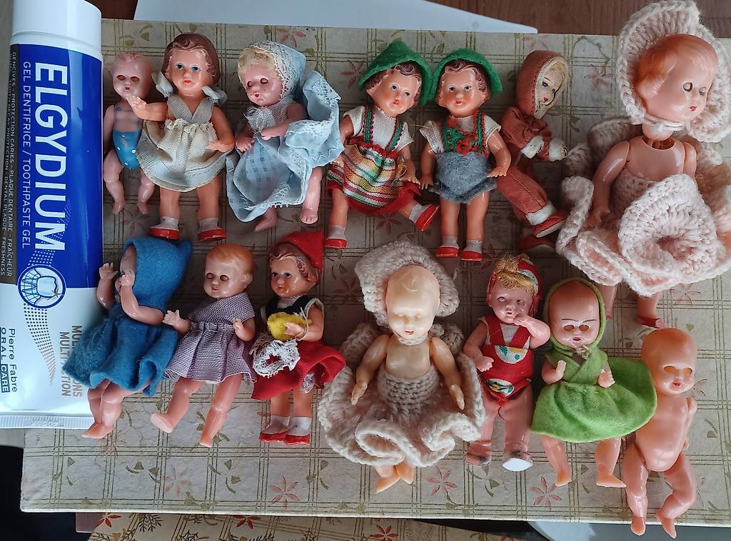 Zelluloid-Puppen sammeln. Ein Katalog und Preisführer - Lipinski