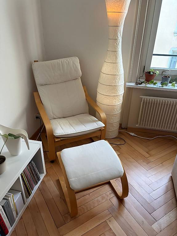 Ikea Poäng Sessel mit Hocker im Kanton Luzern