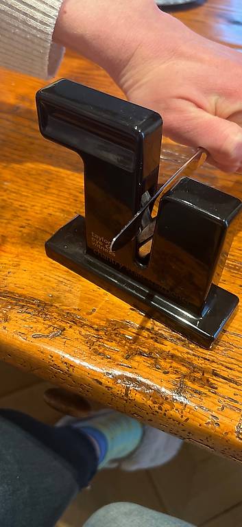 Messerschärfer COLT PRO: 4-in-1 für scharfe Klingen