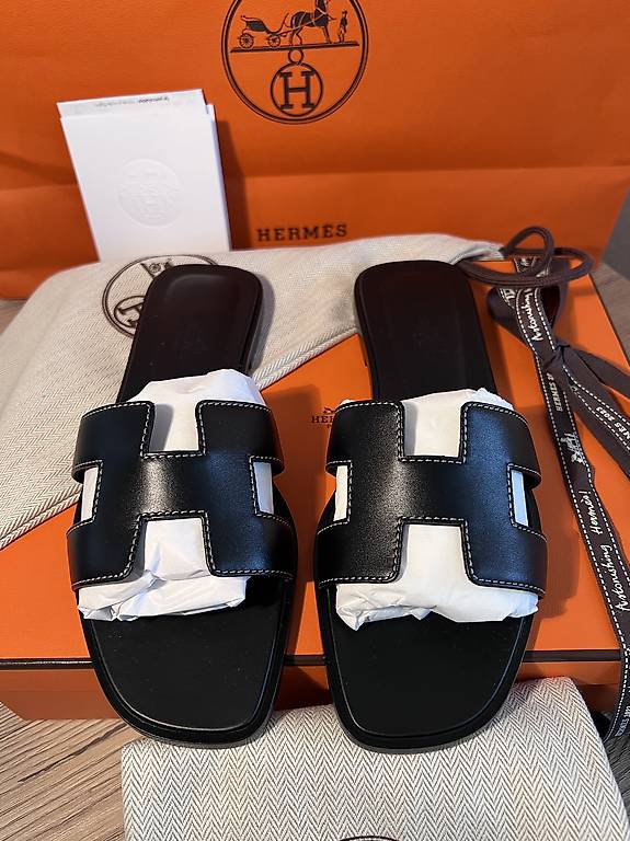 Hermès Oran Sandalen schwarz Grösse 36 (neu) im Kanton Zürich