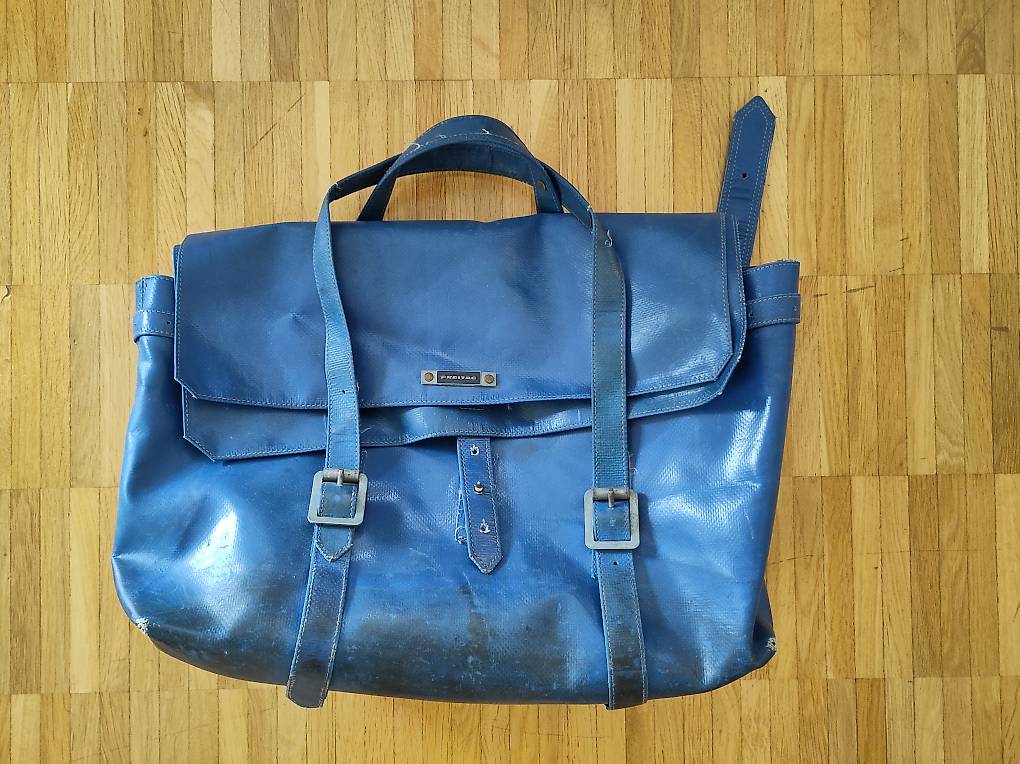 Freitag Tasche CAROLUS R511 blau im Kanton Zürich - tutti.ch