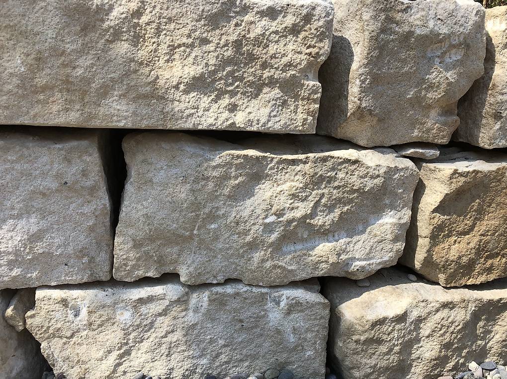 Mauersteine Sandstein beige- gelb 20x20x40cm in Aargau kaufen - Gisin