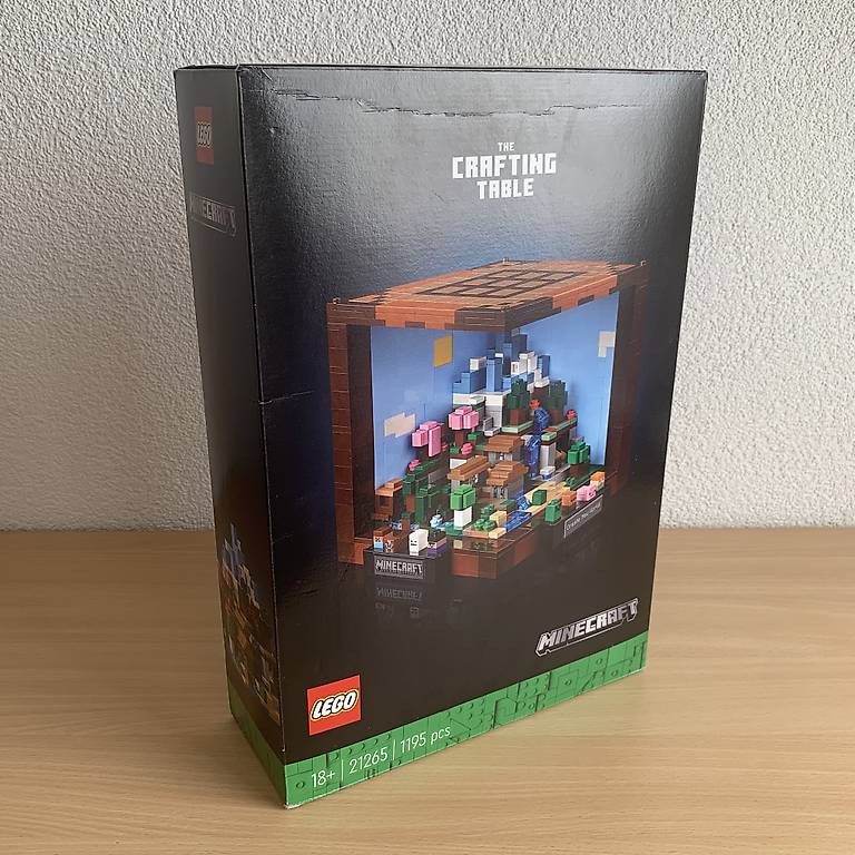 LEGO Minecraft «The Crafting Table» (21265) OVP im Kanton Zürich