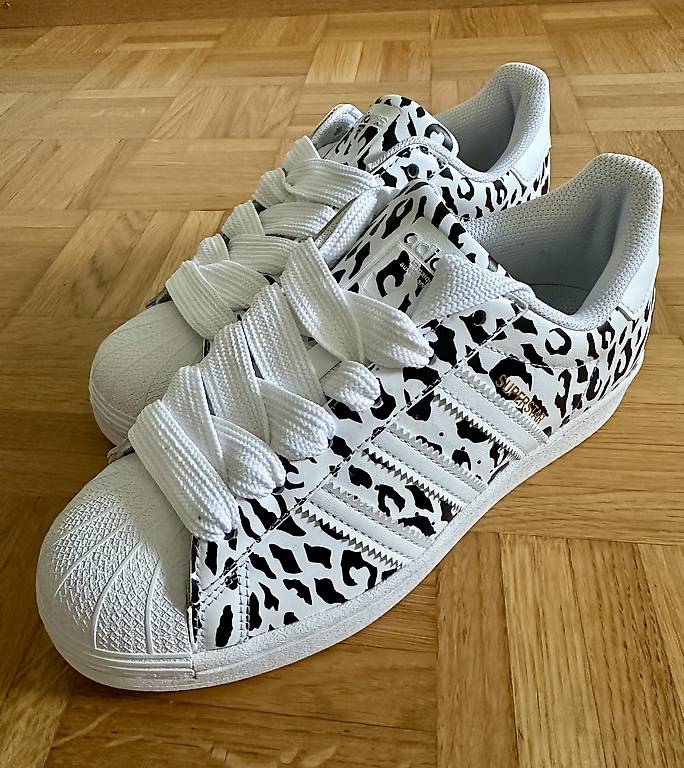 Adidas Superstar Sneaker weiss leo Grösse 38 NEU im Kanton