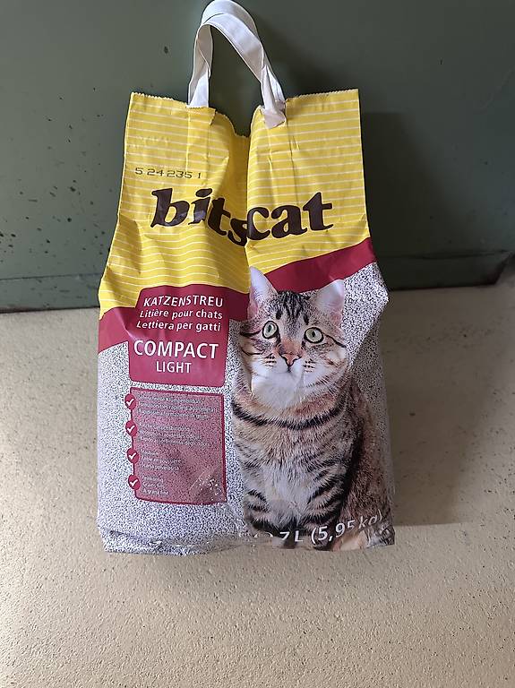 Bitscat Katzenstreu und Premiere excellent im Kanton Bern - tutti.ch