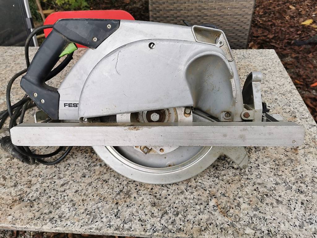 Festo AXP 132 E Handkreissäge Kärvekopf Holzbearbeitung im Kanton