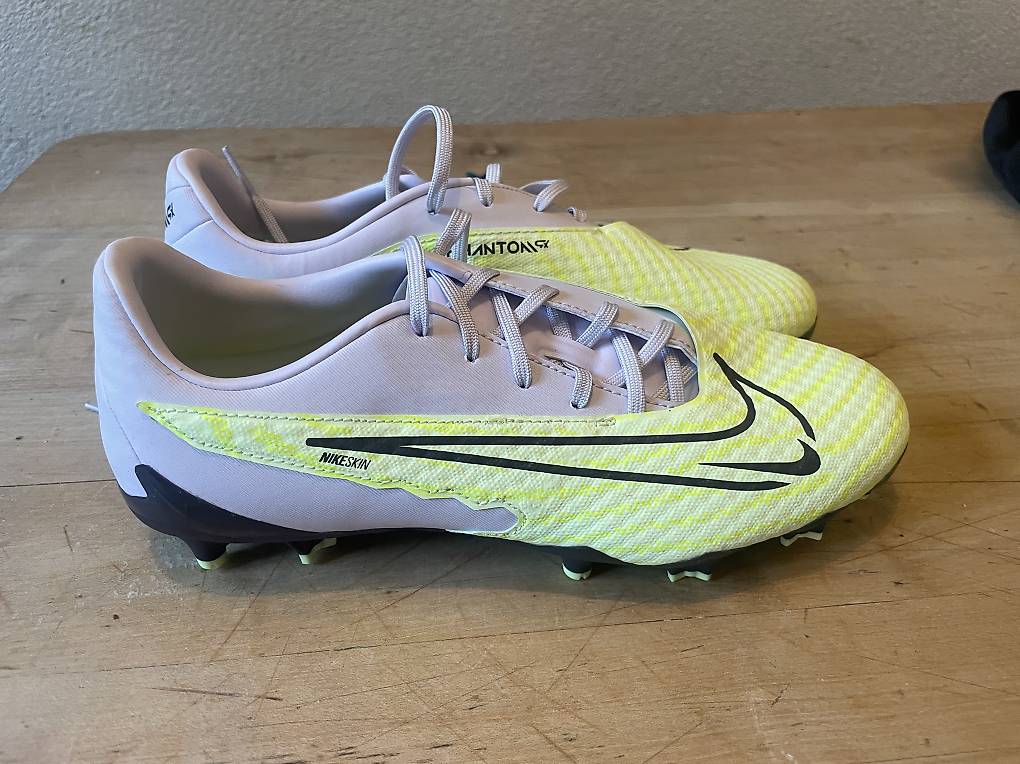 Fussballschuhe Nike 39 im Kanton Zürich