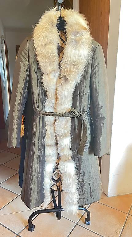 Capotto, bordi pelliccia di volpe vera Cantone Ticino