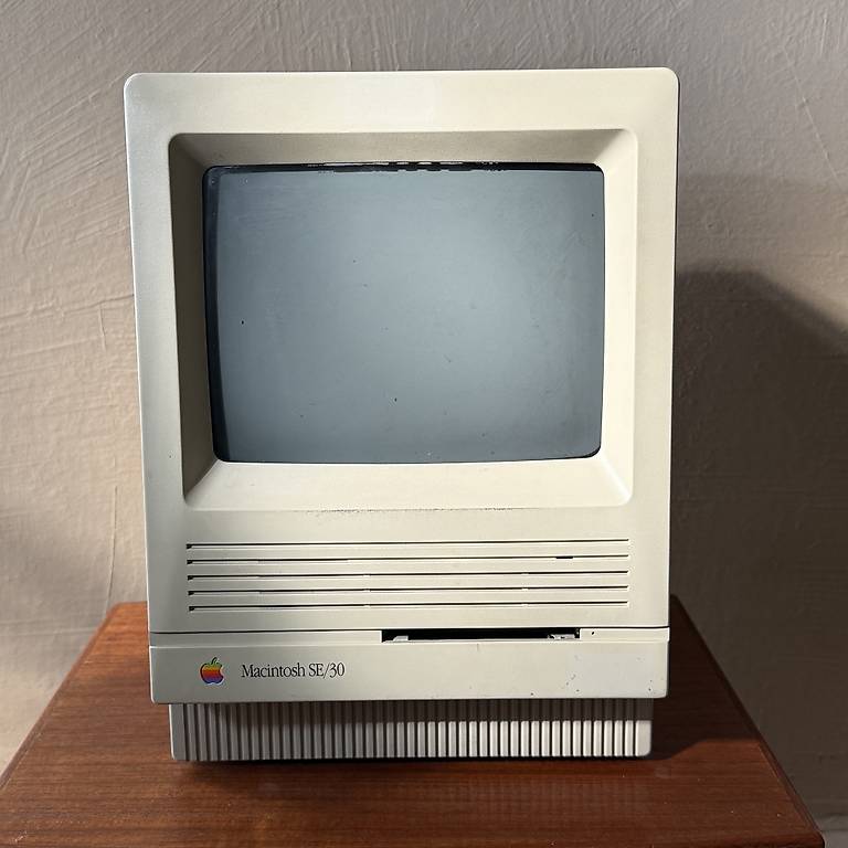 Original Macintosh SE 30 im Kanton Waadt - tutti.ch