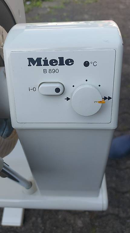 Miele Bügelmaschine B deals 890