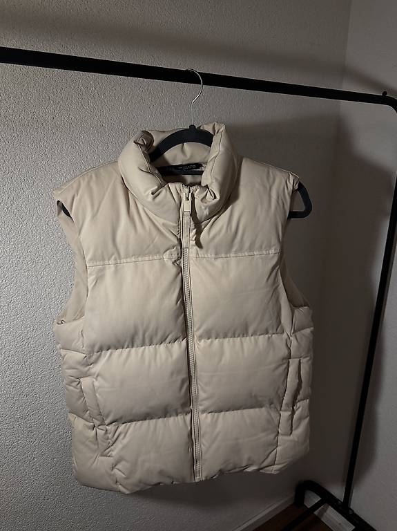 Zara Weste Beige Grösse S (VB) im Kanton Gallen