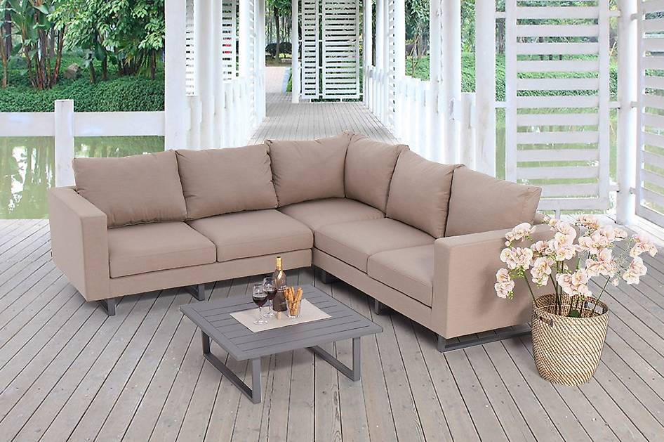 Gartenmöbel für Outdoornutzung in Sandbraun in Zürich kaufen