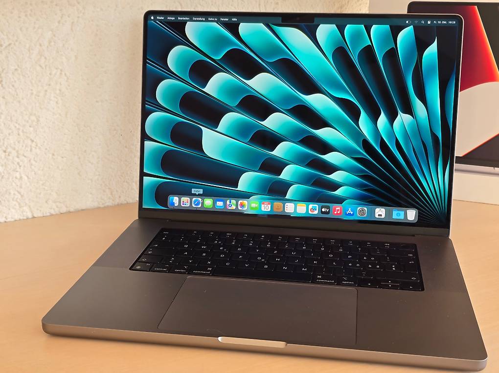MacBook Pro 16 (2021) - M1 Pro 32GB/512GB - Top Zustand, im