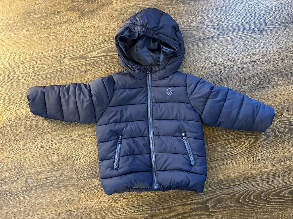 Winterjacke Benetton Kinder im Kanton Gallen