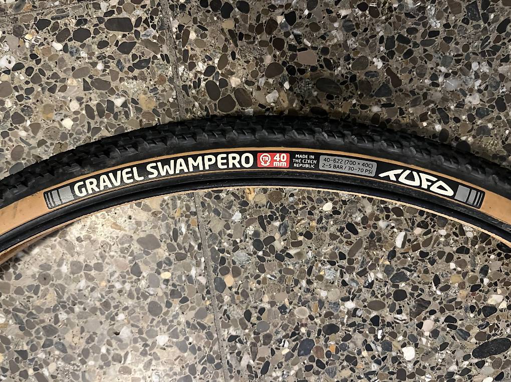 TUFO Gravel Swampero 28