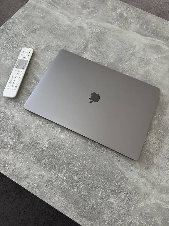 MacBook Pro 16 2019 Intel Core i7 16GB RAM im Kanton Luzern - tutti.ch