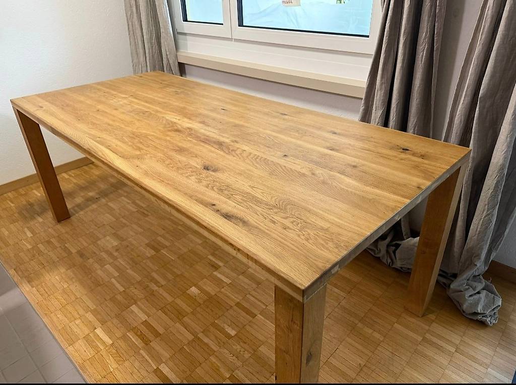 Esstisch Eiche massiv gebraucht 3 Jährig im Kanton Zürich