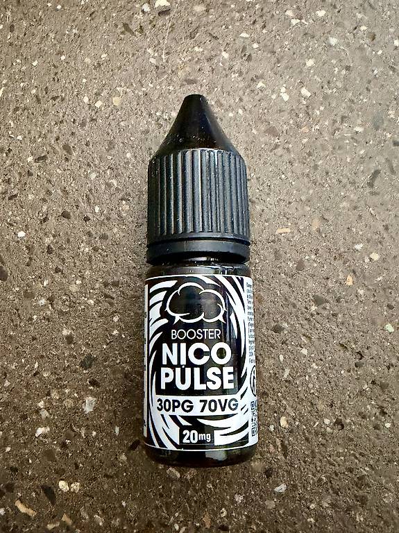 NicoPulse Nikotin Shot 10ml mit 20mg/ml 70/30 VG/PG Cantone Soletta - tutti.ch NicoPulse Nikotin Shot 10ml mit 20mg/ml 70/30 VG/PG Cantone Soletta - tutti.ch
