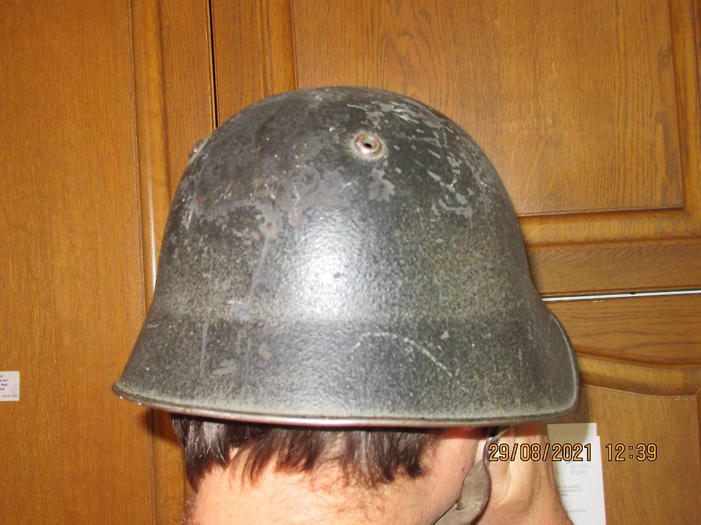 Helm Militärhelm Kopfschutz von ab 1943 im Kanton Aargau tutti ch