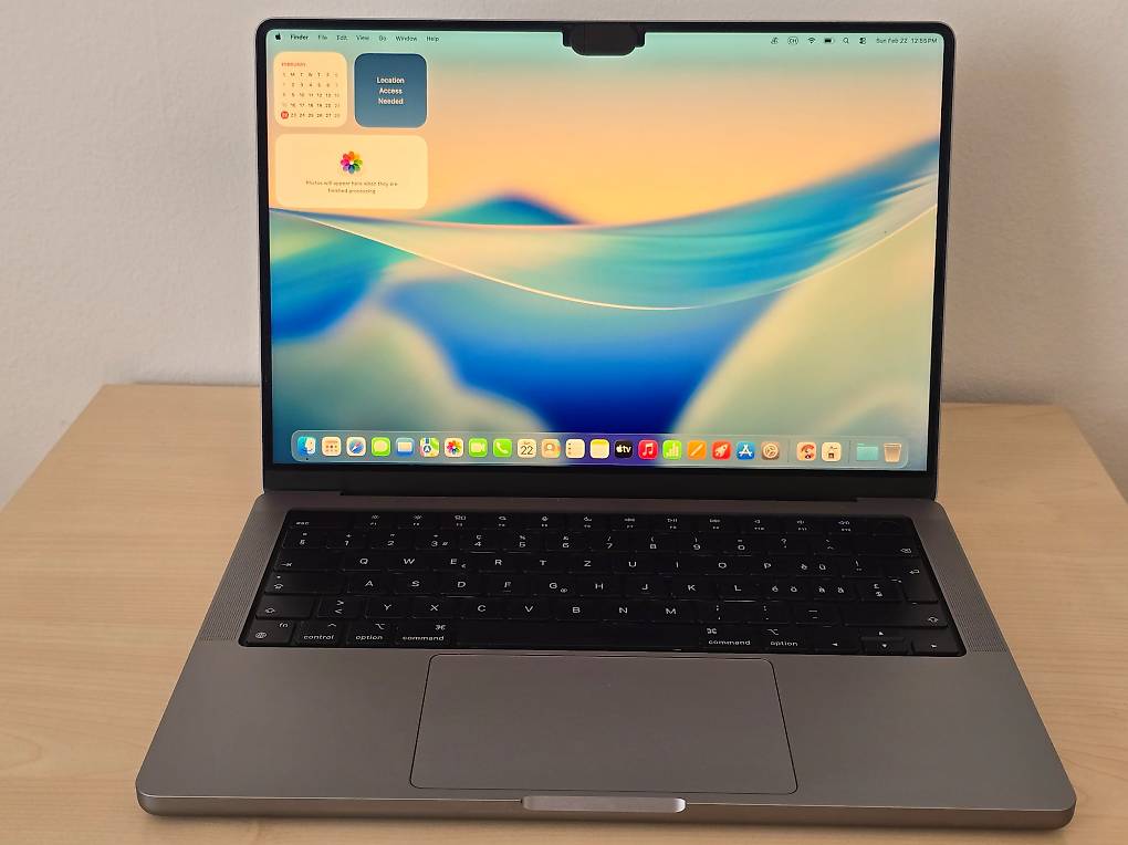 MacBook Pro 14 M1 Pro 16GB/512GB Top Zustand + Zubehör im Kanton