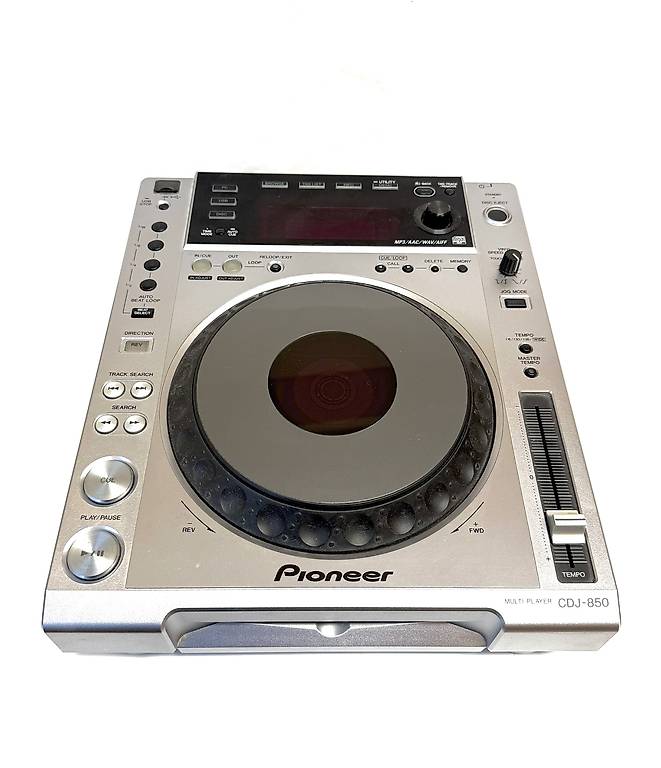 Pioneer CDJ 850シルバー 2台セット 中古品】Pioneer DJ/CDJ/CDJ-850(シルバー)のご紹介です。