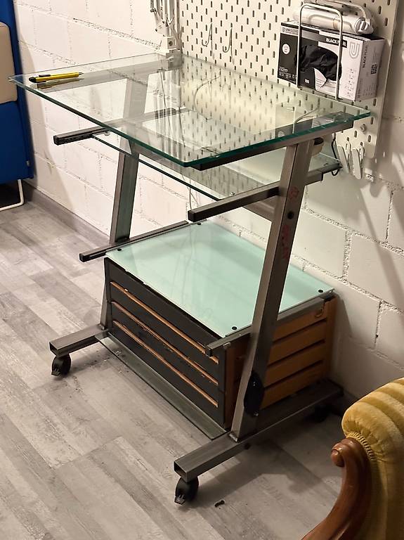 Tattoo Workstation Schwarz – Höhenverstellbar 65-95 Cm, Mit 2 Tischplatten & Rollen – Aus Eisen Und Holz